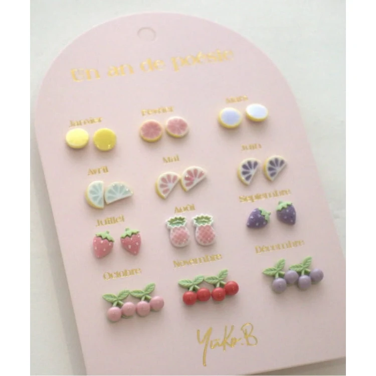 kolczyki-rok-poezji-owoce-wersja-angielska (2).jpg