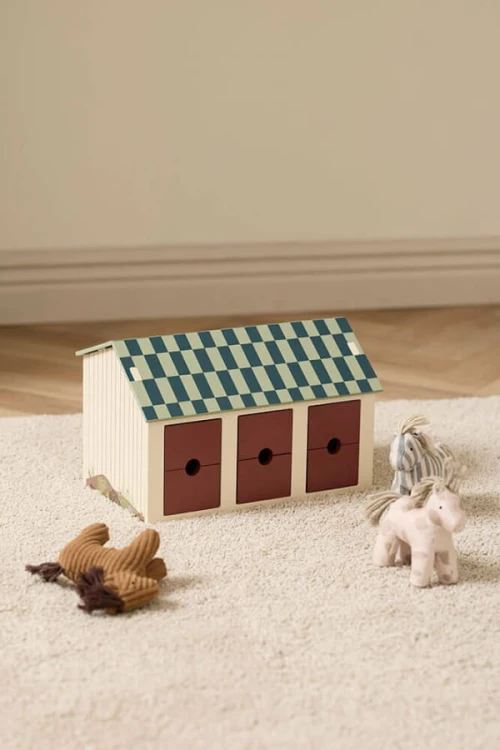 Drewniana-stajnia-z-konikami--Kids-Concept (3).webp