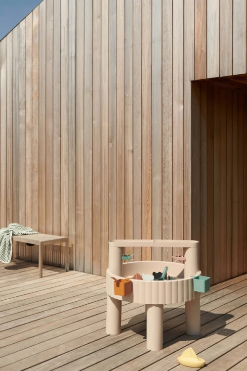 Wielofunkcyjny-stolik-Sepp---sandy-multi-mix--Liewood (7).webp