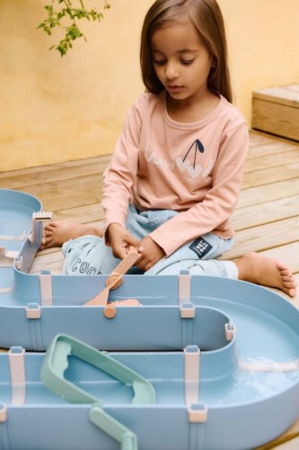 Tor-wodny-z-lodkami-Cassian---beach-blue,-multi-mix--Liewood (1).webp