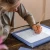Podswietlany-tablet-do-nauki-pisania-i-rysowania-K-DRAW-PRO---niebieski--Kidywolf (4).webp
