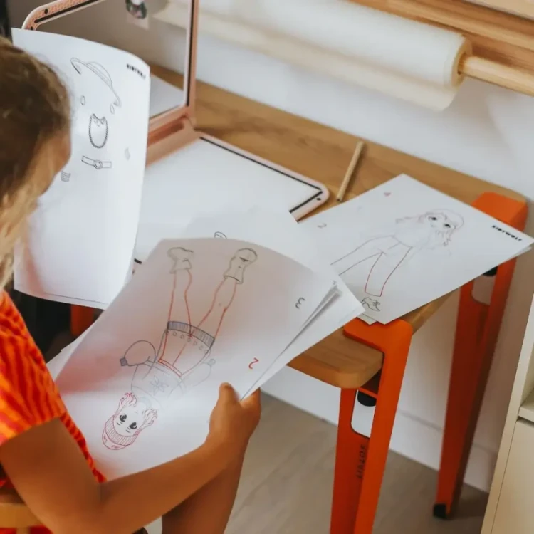 Podswietlany-tablet-do-nauki-pisania-i-rysowania-KIDYDRAW-PRO---rozowy--Kidywolf (8).webp