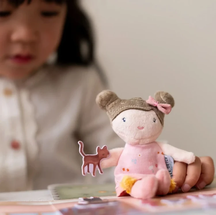Naklejki-wielokrotnego-uzytku-Rosa--Friends--Little-Dutch (4).webp