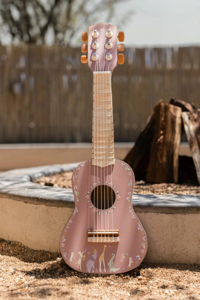 pol_pl_Little-Dutch-Drewniana-gitara-rozowa-Safari-Friends-FSC-6018_7.webp