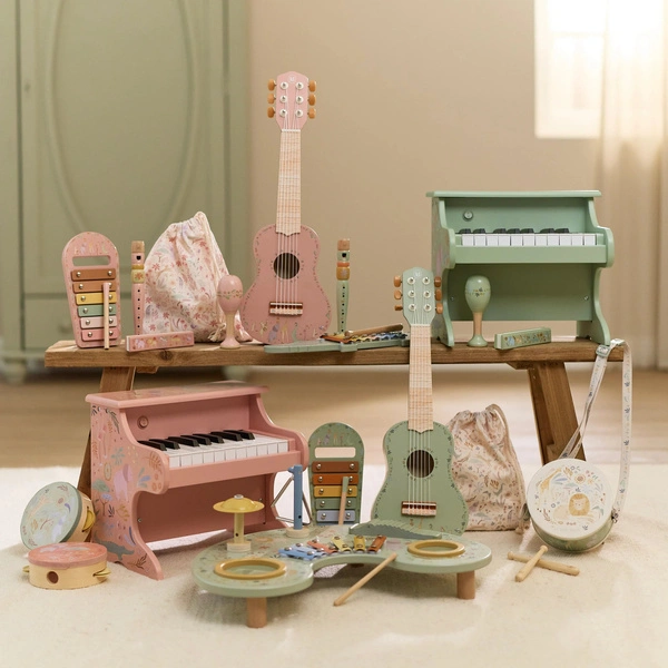 pol_pl_Little-Dutch-Drewniana-gitara-rozowa-Safari-Friends-FSC-6018_2.webp