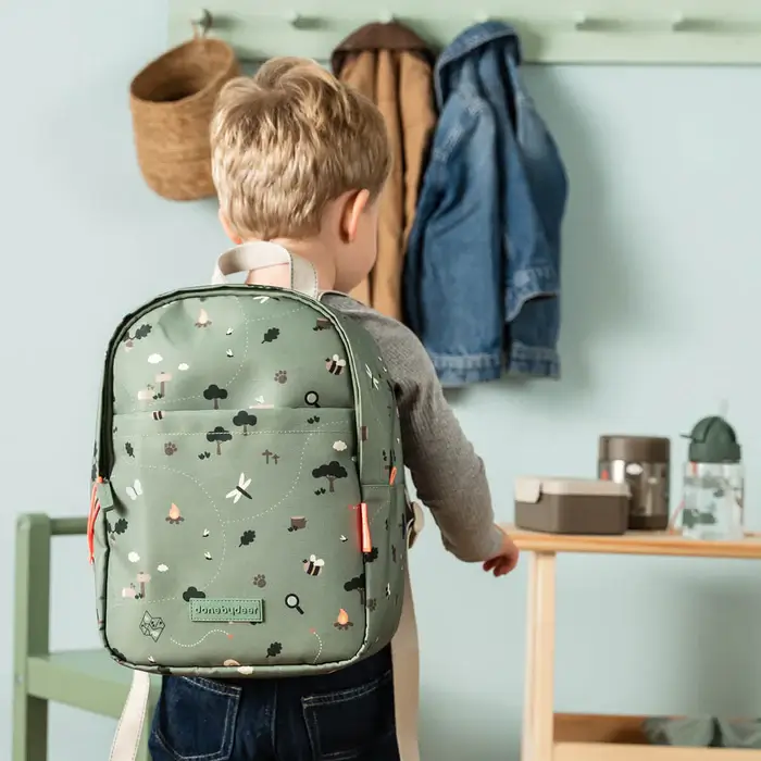 Plecak-dzieciecy-7,5-l-Tiny-Trails-Green--Done-by-Deer (1).webp
