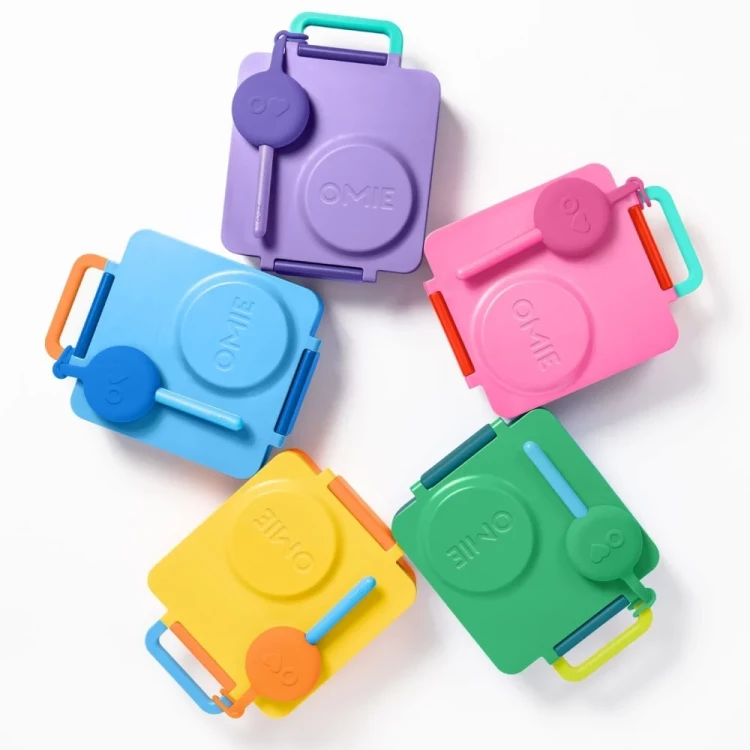 omielife-omiepod-zawieszka-pokrowiec-ze-sztuccami-mint-green-v2-om7104 (3).webp