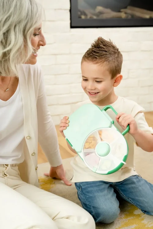 LUNCHBOX--SNACK-SPINNER-2IN1-sniadaniowka-dla-dzieci,-Sage-Green--GOBE (2).webp