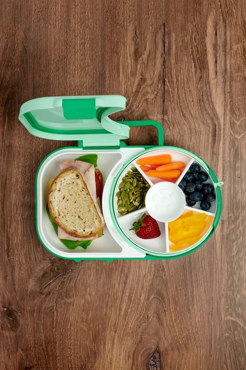 LUNCHBOX--SNACK-SPINNER-2IN1-sniadaniowka-dla-dzieci,-Sage-Green--GOBE (5).webp