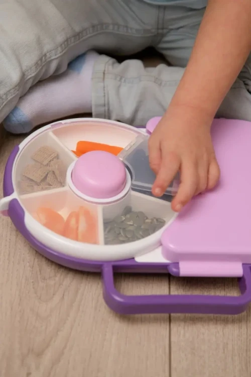 LUNCHBOX--SNACK-SPINNER-2IN1-sniadaniowka-dla-dzieci,-Grape-Purple--GOBE (1) — kopia.webp