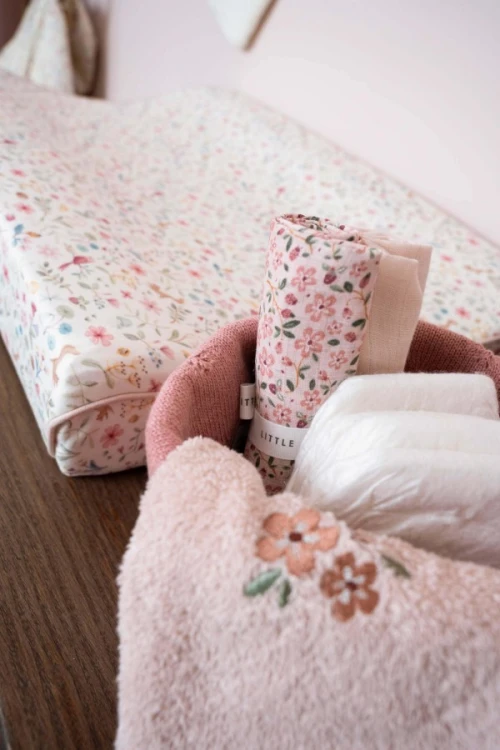 Otulacze-muslinowe-70x70-cm---Fairy-Floral--Blossom--Little-Dutch (2).webp