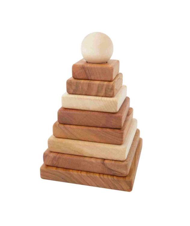 Drewniana-Piramida-kwadratowa-naturana---wooden-story-1.webp