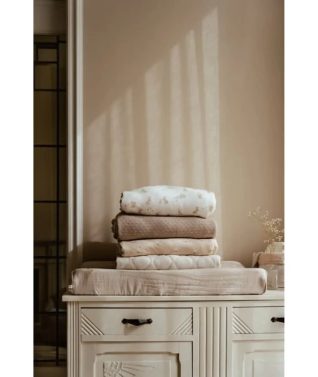 ocieplany-kocyk-70x100-pure-soft-beige-little-dutch (11).webp