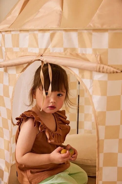 Namiot-w-Gwiazdki---yellow--Kids-Concept (1).webp