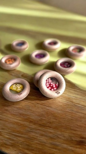 Grzechotka-sensoryczna---Pomidorki--Petit-Boum (5).webp