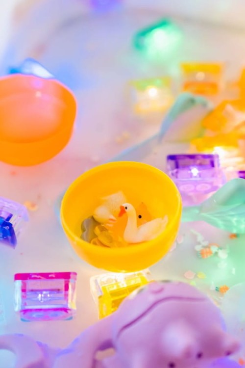 Wklad-do-sloikow,-figurki,-brokaty-i-barwniki-Fun-Fillers---Farma--Glo-Pals (7).webp
