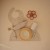 Sliniak-silikonowy-Bees--Mushie (3).webp