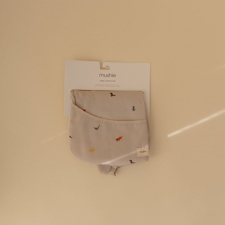 mushie-wodoodporny-sliniak-z-dlugim-rekawem-dino (2).jpg