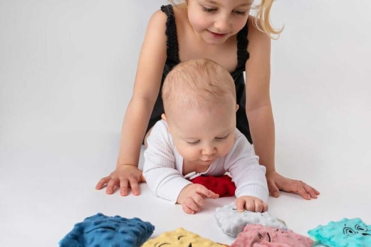 Woreczki-sensoryczne---Emocje--Moms-Care (2).webp