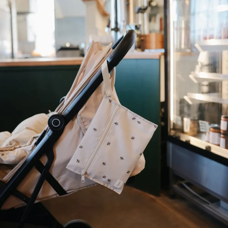 mushie-torebki-wodoodporne-2-pack-bees (2).webp